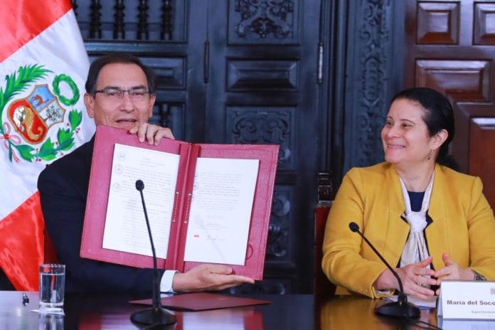 Martín Vizcarra, promulgó la Ley que permite a la SBS supervisar a las Cooperativas 1