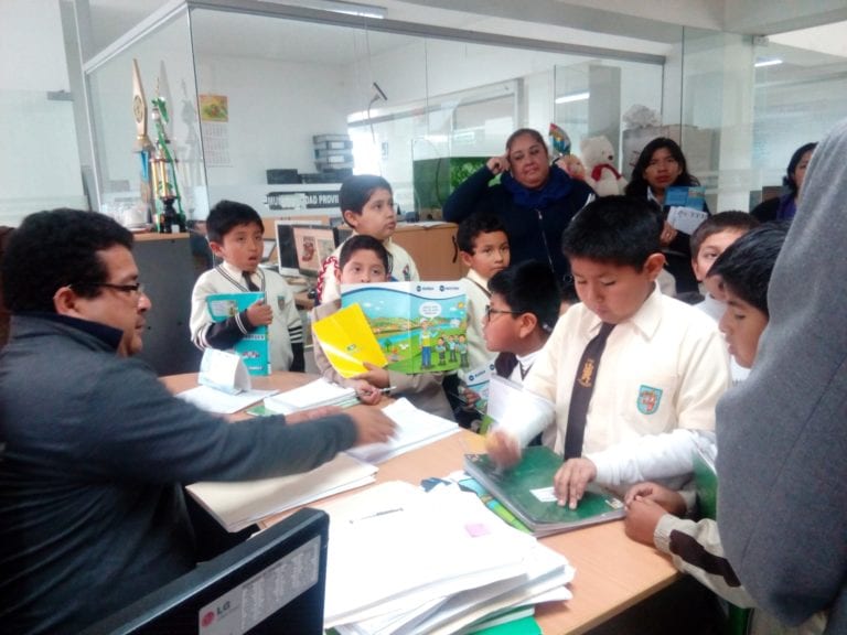 Estudiantes del San Francisco de Asís visitan municipio de Mollendo