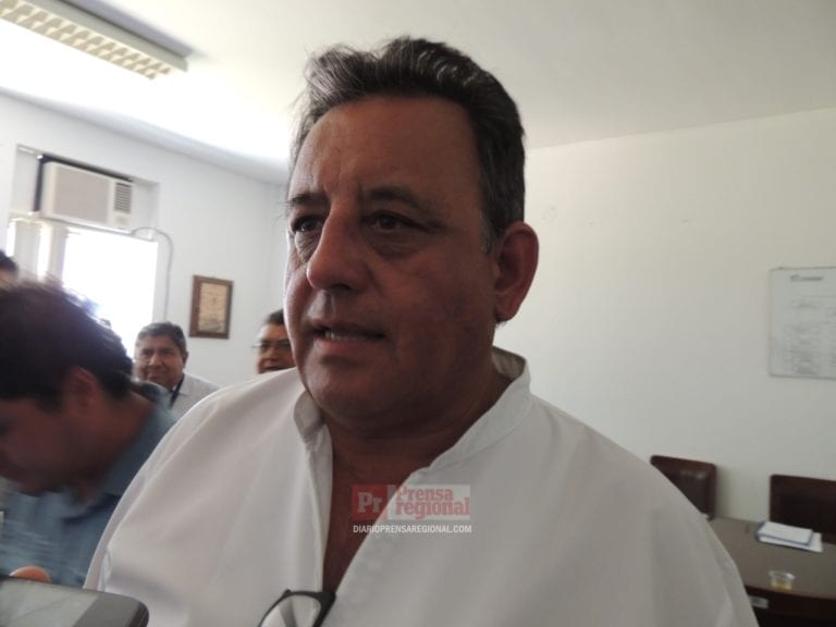 Acusan penalmente a médico Jorge Monroy Piérola por irregular compra de 4 ambulancias de EsSalud