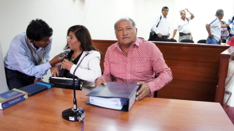 Programa Regional de Vivienda: Denuncian al gobernador regional Jaime Rodríguez Villanueva