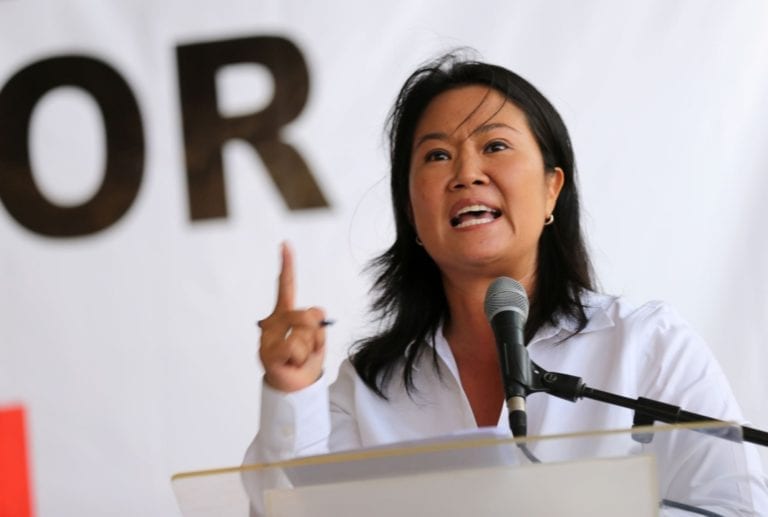 Vizcarra reconoce «error» de haber mantenido en reserva sus reuniones con Keiko Fujimori