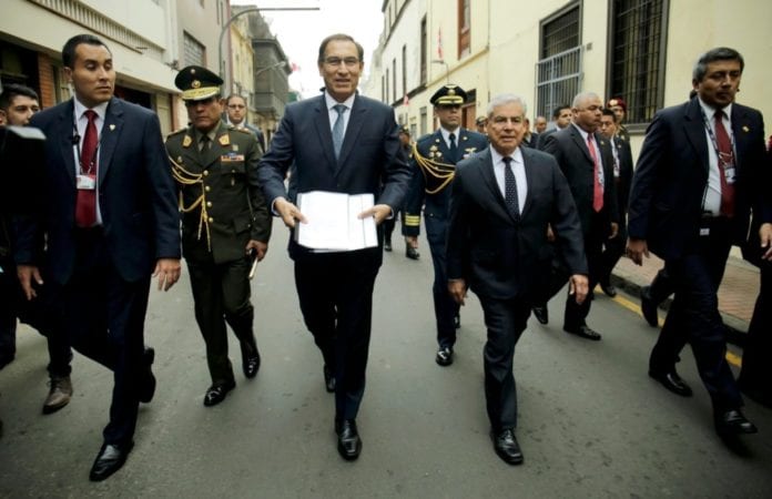 Martìn Vizcarra presenta iniciativas legislativas en el Congreso de la Repùblica 09082018 - 1
