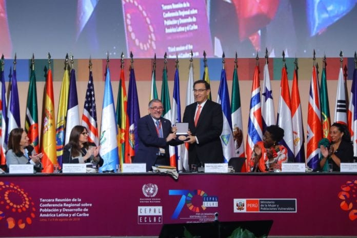 Martín Vizcarra, participa en la tercera reunión de la Conferencia Regional