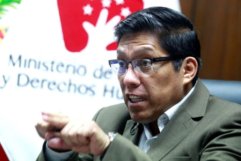 Confianza hacia la Fiscalía está resquebrajada, dice ministro Zeballos