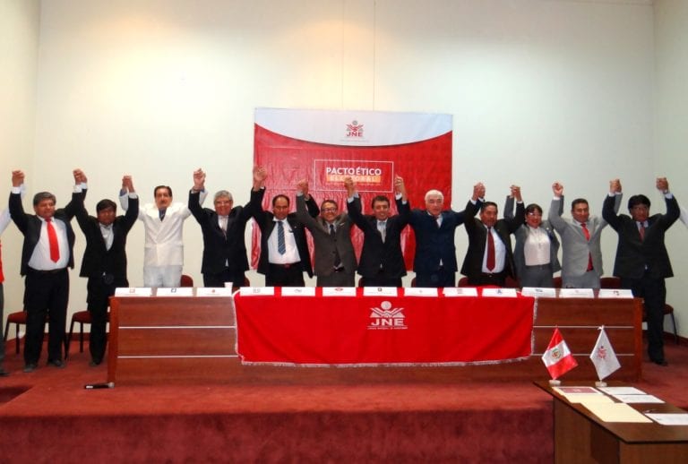 Organizaciones políticas firmaron Pacto Ético Electoral en Moquegua