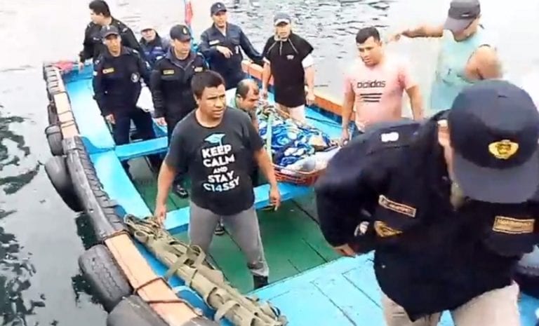 Trasladan a pescador anchovetero que sufrió contractura muscular 