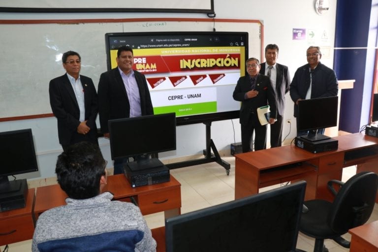 Implementan centros de cómputo de la UNAM con pantallas interactivas