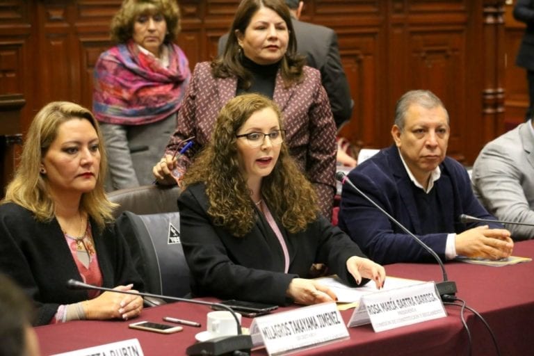 Comisión de Constitución aprobó primera reforma planteada por el Ejecutivo