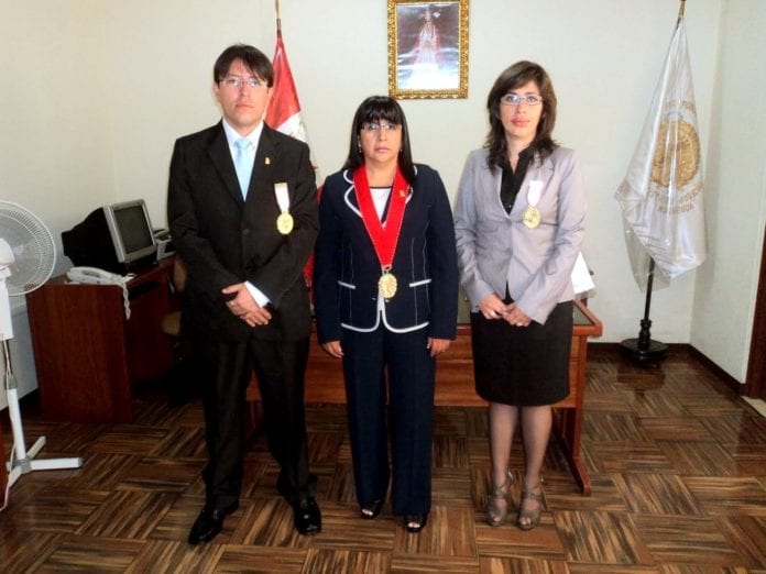 Fiscales Sheila Valdez Valdivia y Eduardo Nahim Peralta Castelo
