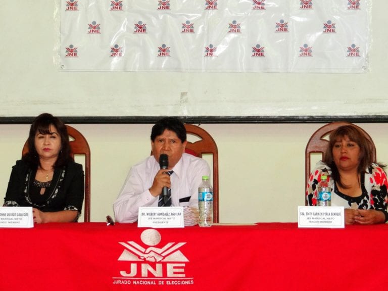 Jurado Electoral Especial de Mariscal Nieto proclama autoridades electas de Moquegua