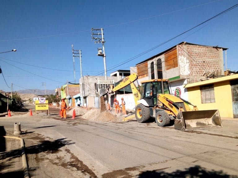 Moquegua: Viceministro de Vivienda verificó obra de saneamiento en Los Ángeles