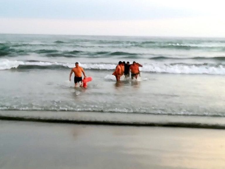 Moqueguano Guillermo Carcasi Fonttis casi muere ahogado en la playa Pozo de Lisas
