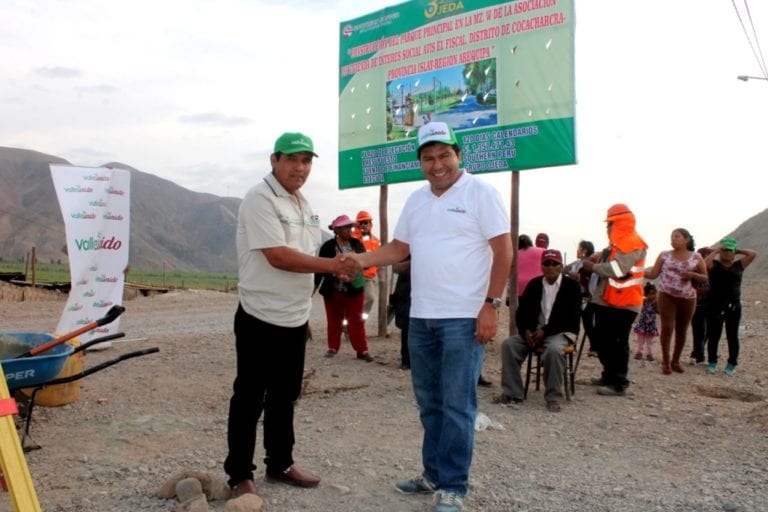 Colocan la primera piedra para construcción de parque en Avis El Fiscal