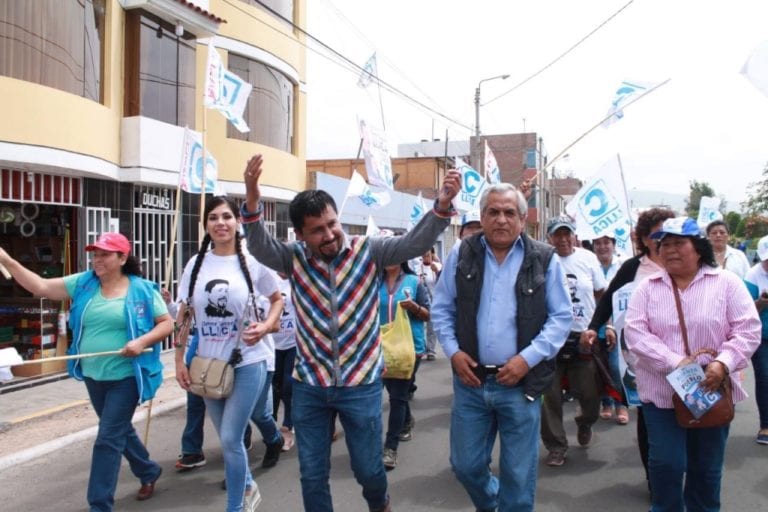 Candidato Elmer Cáceres en Mollendo: “Tía María no va”