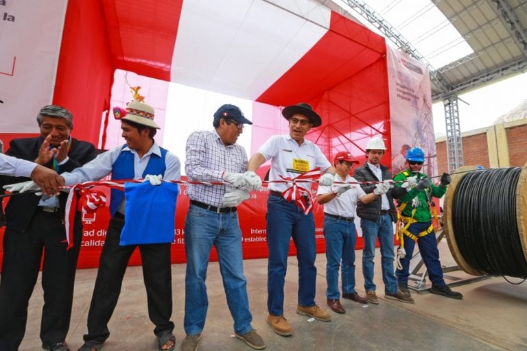 Presidente Vizcarra inició proyecto de instalación de internet en pueblos andinos e inaugura telescopio en Moquegua