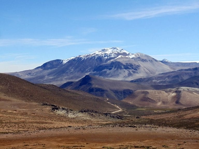 Registran enjambres sísmicos en el volcán Ticsani 