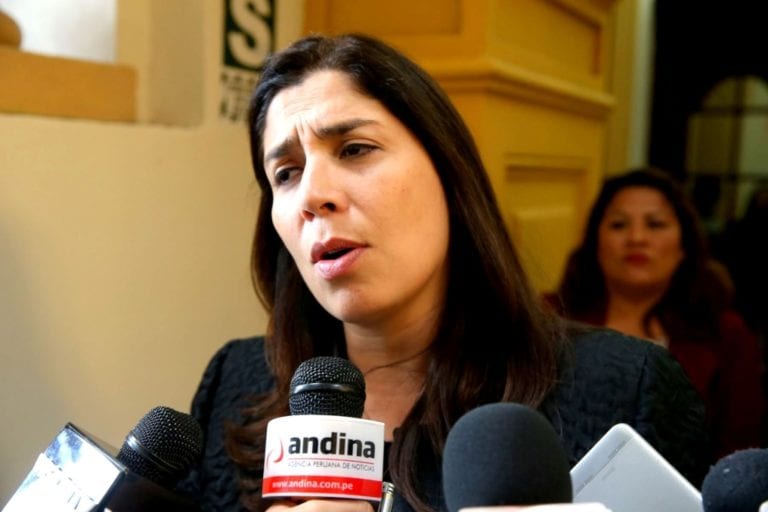 Úrsula Letona renunció a la bancada de Fuerza Popular