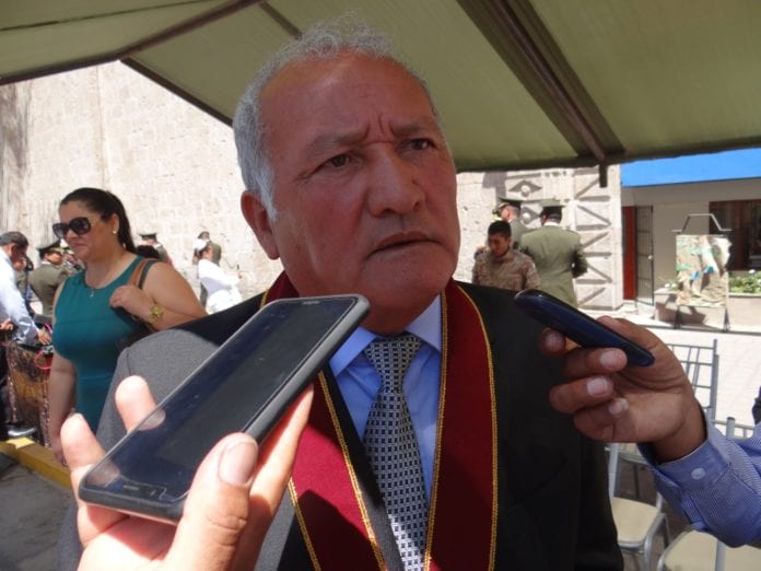 Jaime Rodriguez Villanueva en declaraciones a la prensa en la plaza de armas de Moquegua 05122018 (1)