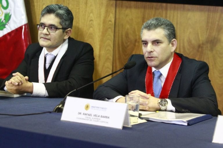 Presentan recursos a favor y denuncia en contra de fiscales Pérez y Vela