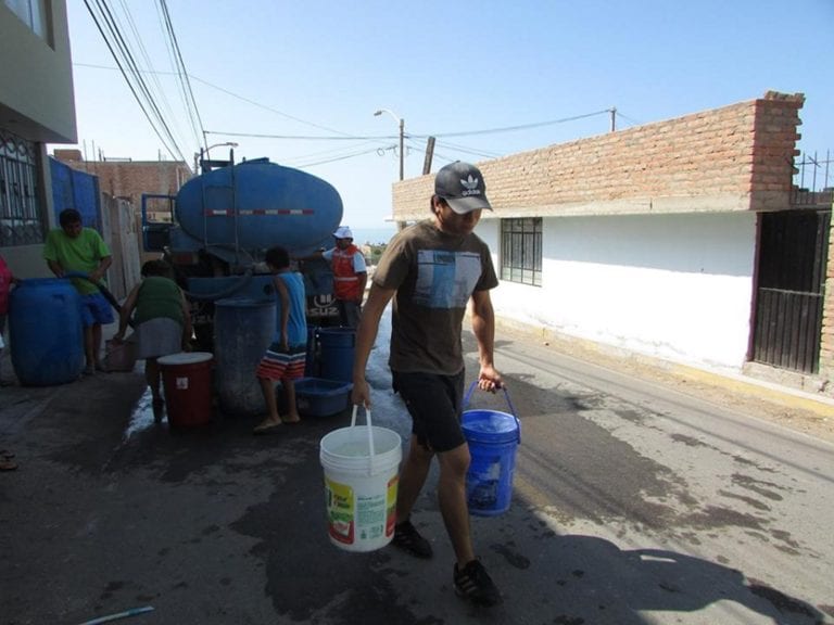 Sedapar atiende con cisternas escasez de agua potable
