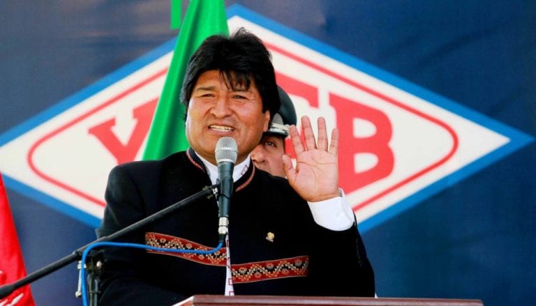 Evo Morales anuncia que Bolivia prepara la venta de gas para Puno e Ilo