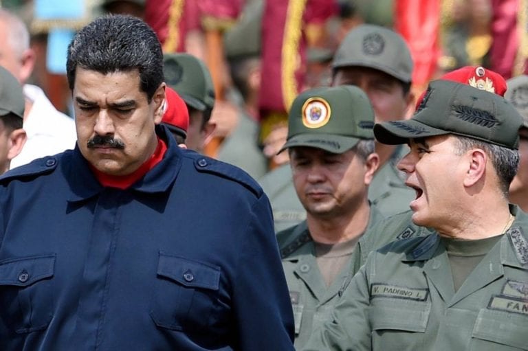 Ministro de Defensa de Venezuela: «Están las armas listas para defender a la patria y a Nicolás Maduro»