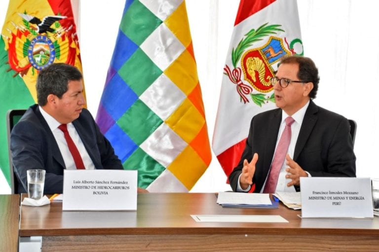 Bolivia y Perú avanzan en el proceso de integración energética