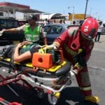 Tres heridos es el saldo del choque entre camioneta y automóvil 1 Tres heridos en choque entre camioneta y automóvil en Pacocha 2 La Prensa Regional