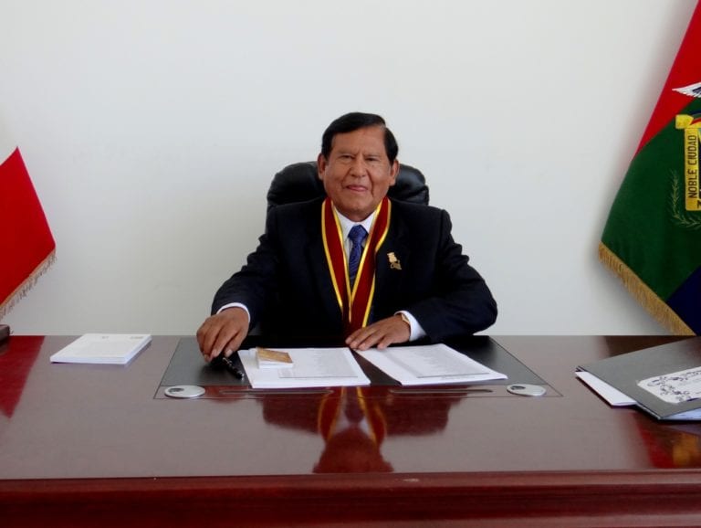Zenón Cuevas confirma posibilidad de importar gas barato de Bolivia