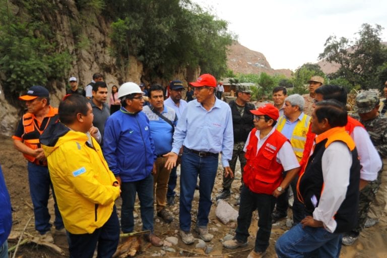 Presidente Vizcarra pide apoyo de todos los sectores para afrontar emergencia en el sur