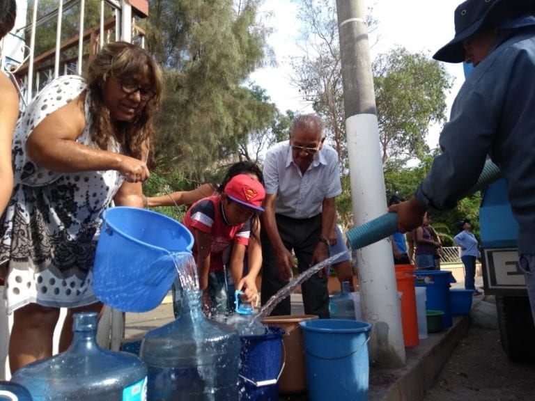 Empresa ha dispuesto distribución gratuita del agua potable mediante camiones cisternas