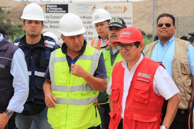 Ministro Trujillo a autoridades moqueguanas: “El problema no son los recursos, sino de acción”