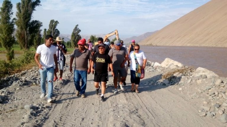 Autoridades inspeccionan zonas críticas del valle por inundación y crecida de río Tambo