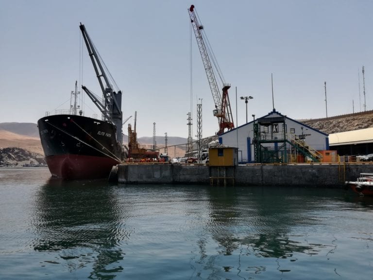 Autoridades participan de visita guiada a puerto de Matarani