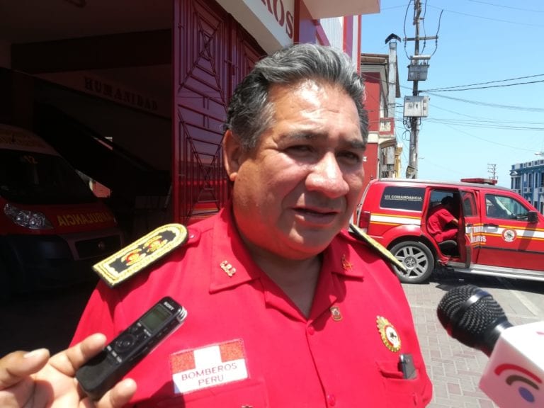 Comandante departamental de los bomberos se reunió con autoridades en Mollendo