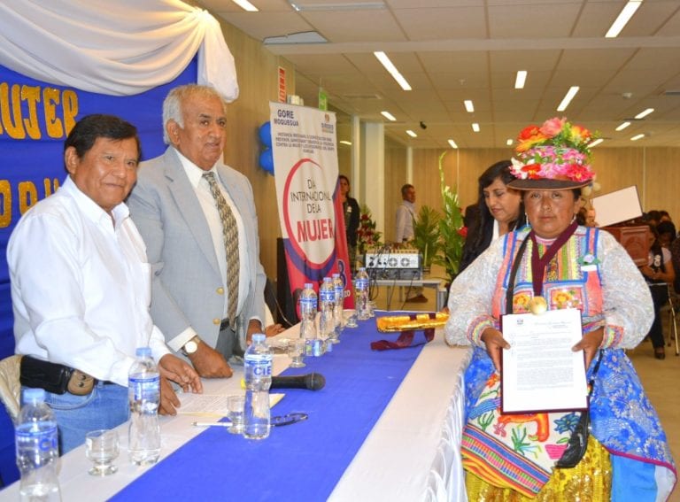 Instancia Regional de Concertación reconoce labor de damas moqueguanas