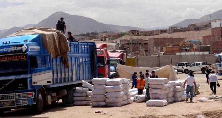 Camiones con contrabando fueron internados en almacenes de Aduanas