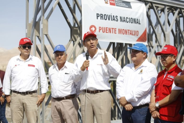 Vizcarra llama al diálogo a gobernadores regionales de Puno, Arequipa y Moquegua