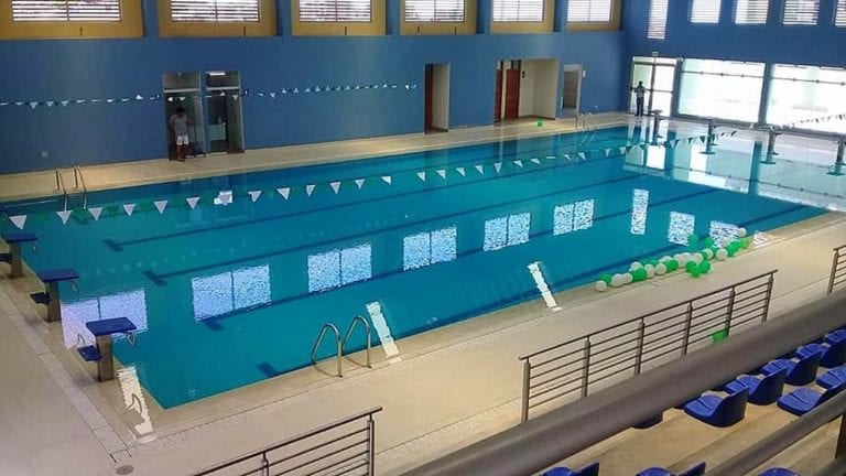 Hoy realizan festival acuático en piscina del colegio Deán Valdivia