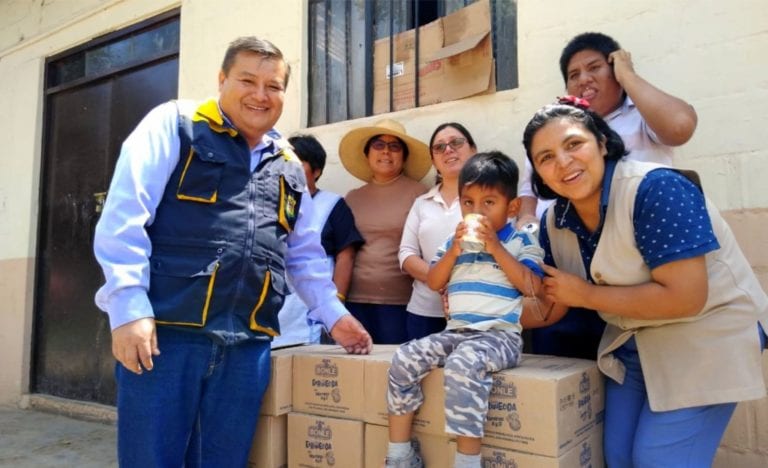 Alcalde entregó donativo para niños del hogar belén