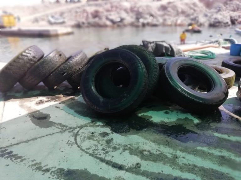 Atico: extraen más de cuatro toneladas de basura de fondo marino