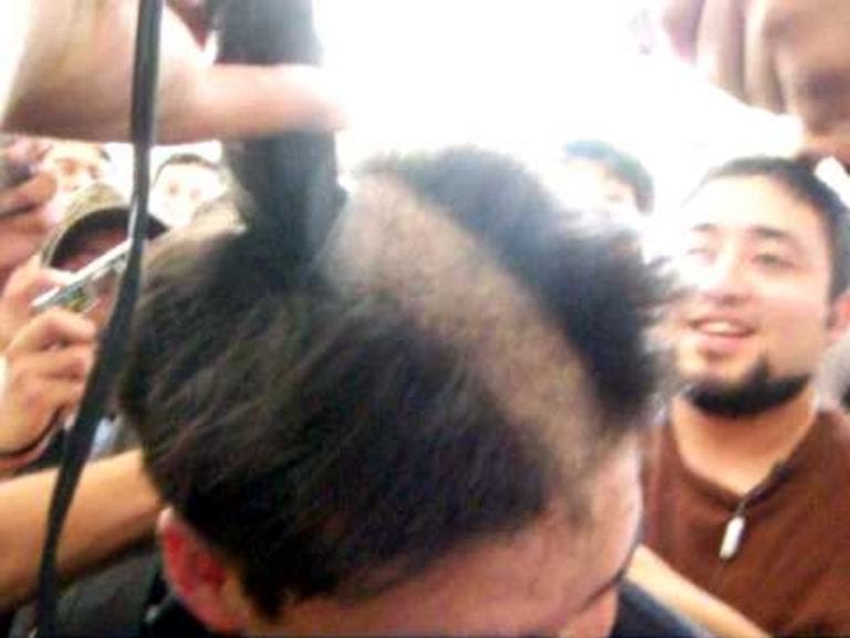 Expulsarán a estudiantes que corten el cabello a “cachimbos”