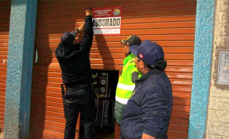 Clausuran discoteca “Enigma” y sellan accesos de local “Mística”