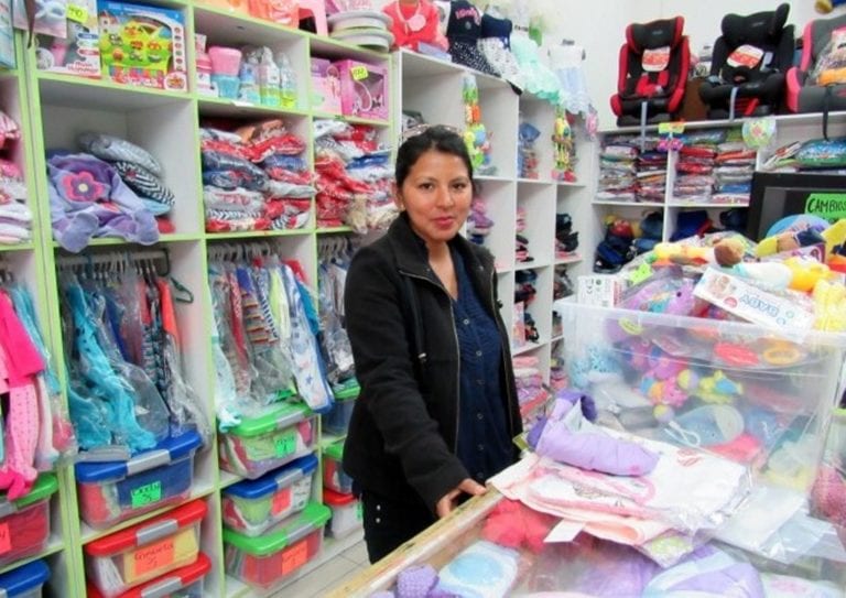 Comerciantes ya exhiben gran variedad de productos para el ‘Día de la madre’