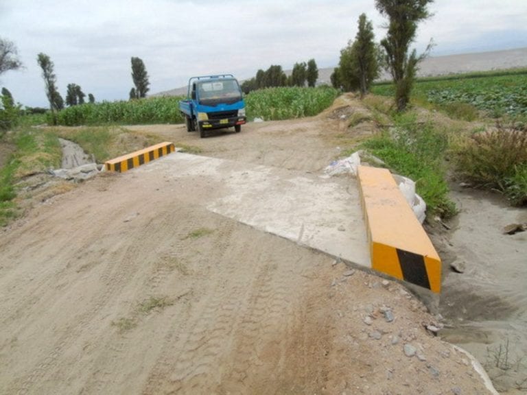 Construirán pontones para mejor transitabilidad de agricultores en Mejía