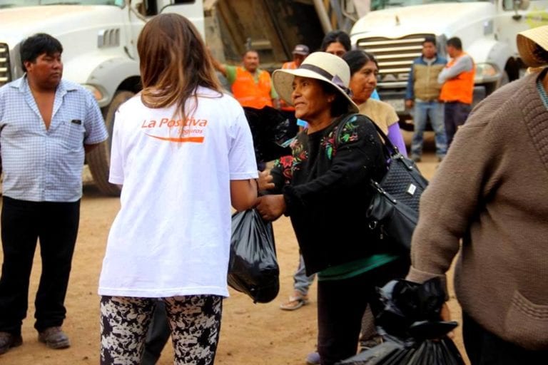 Entregan víveres a pobladores de Valle Arriba