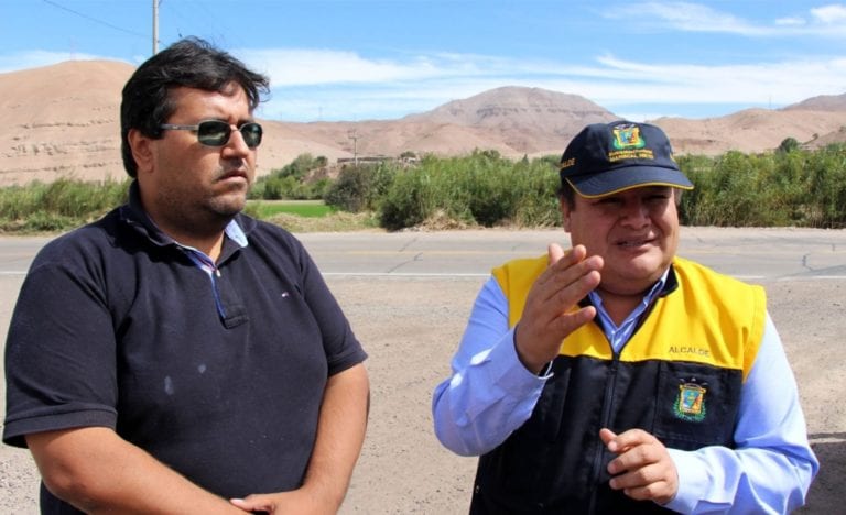 Alcalde Cárdenas y funcionario de la PCM verifican vía que servirá para transporte de mineral de Quellaveco