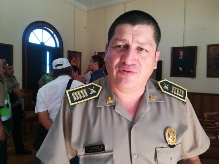 Jefe policial de Mollendo asegura que colegios están bien resguardados   