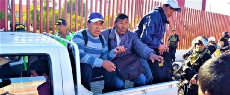 Denuncian detenciones arbitrarias durante protesta en el Gobierno Regional de Arequipa