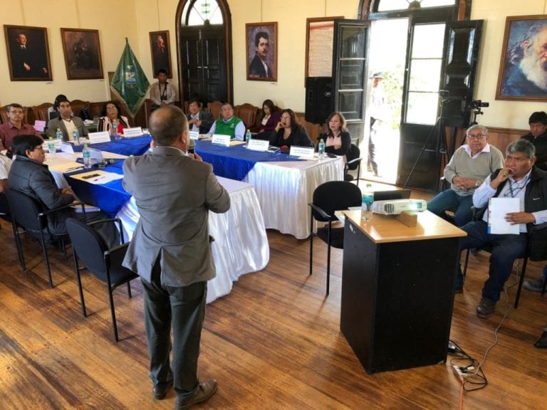 Realizan exposición sobre límites interprovinciales e interdistritales de la provincia de Islay